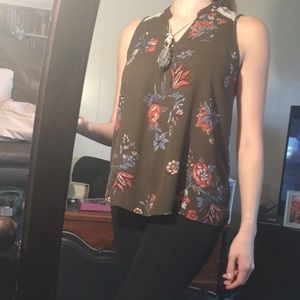 Flowy floral blouse